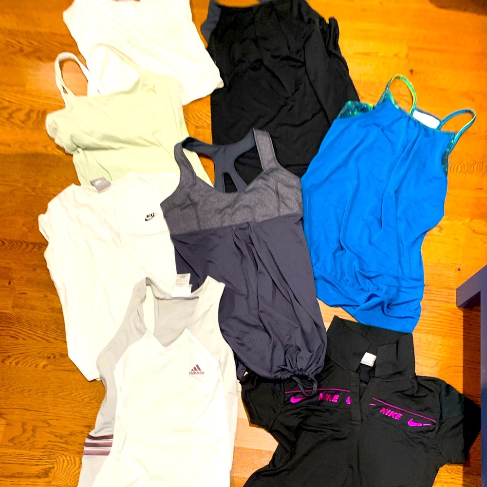 Bundle of 8 beautiful condition training tops xs-s